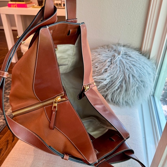 Authentic Loewe Hammock Bag - Picture 2 of 10